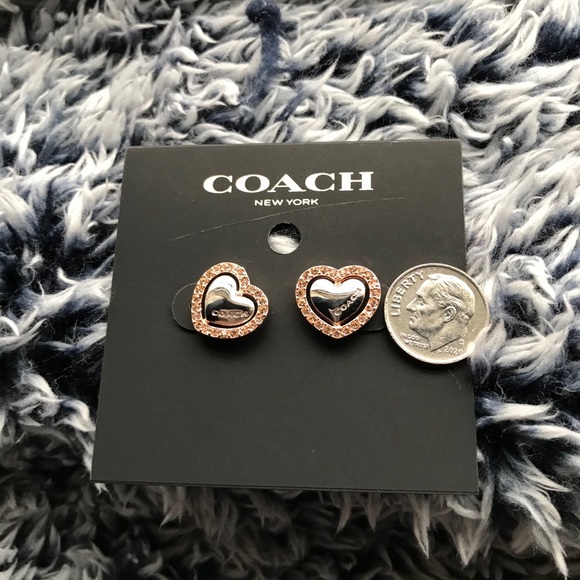 Coach heart stud earrings - Picture 6 of 6